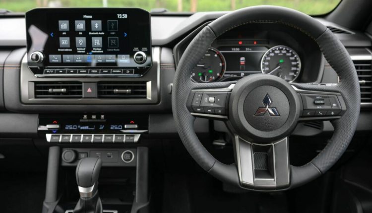 New Mitsubishi L200 interior 1