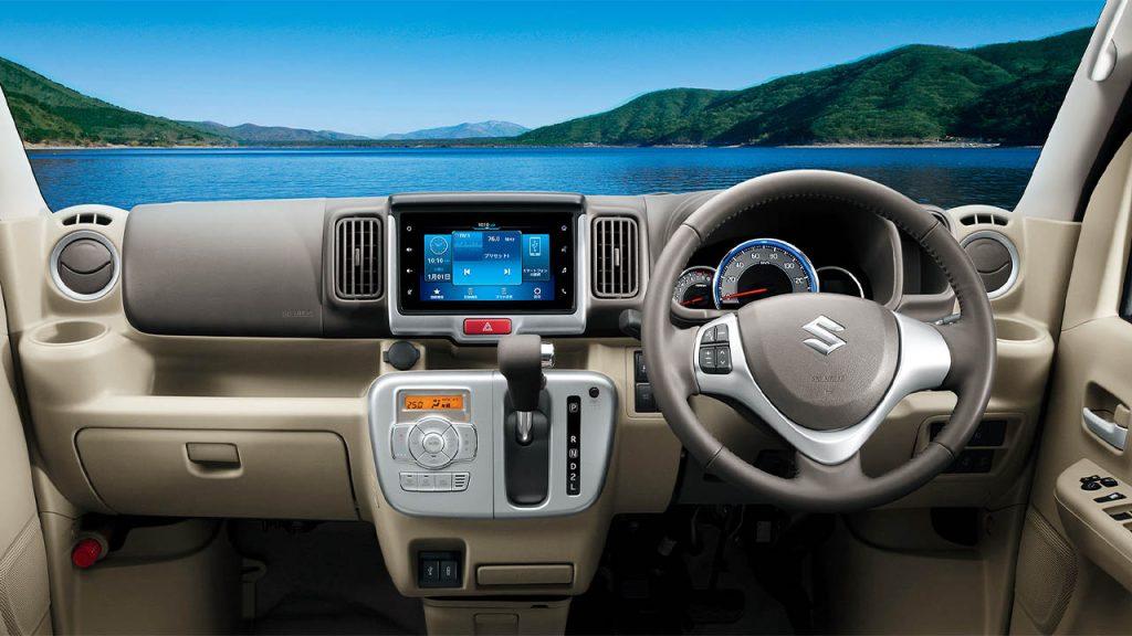 Suzuki Every Interior